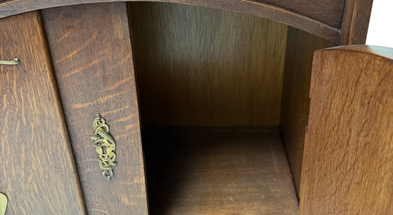 Arts & Crafts Art Nouveau Cabinet by H.P. Mutters & Zoon Den Haag, 1900s